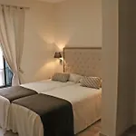 Apartamentos Living Sevilla Centro Maestranza