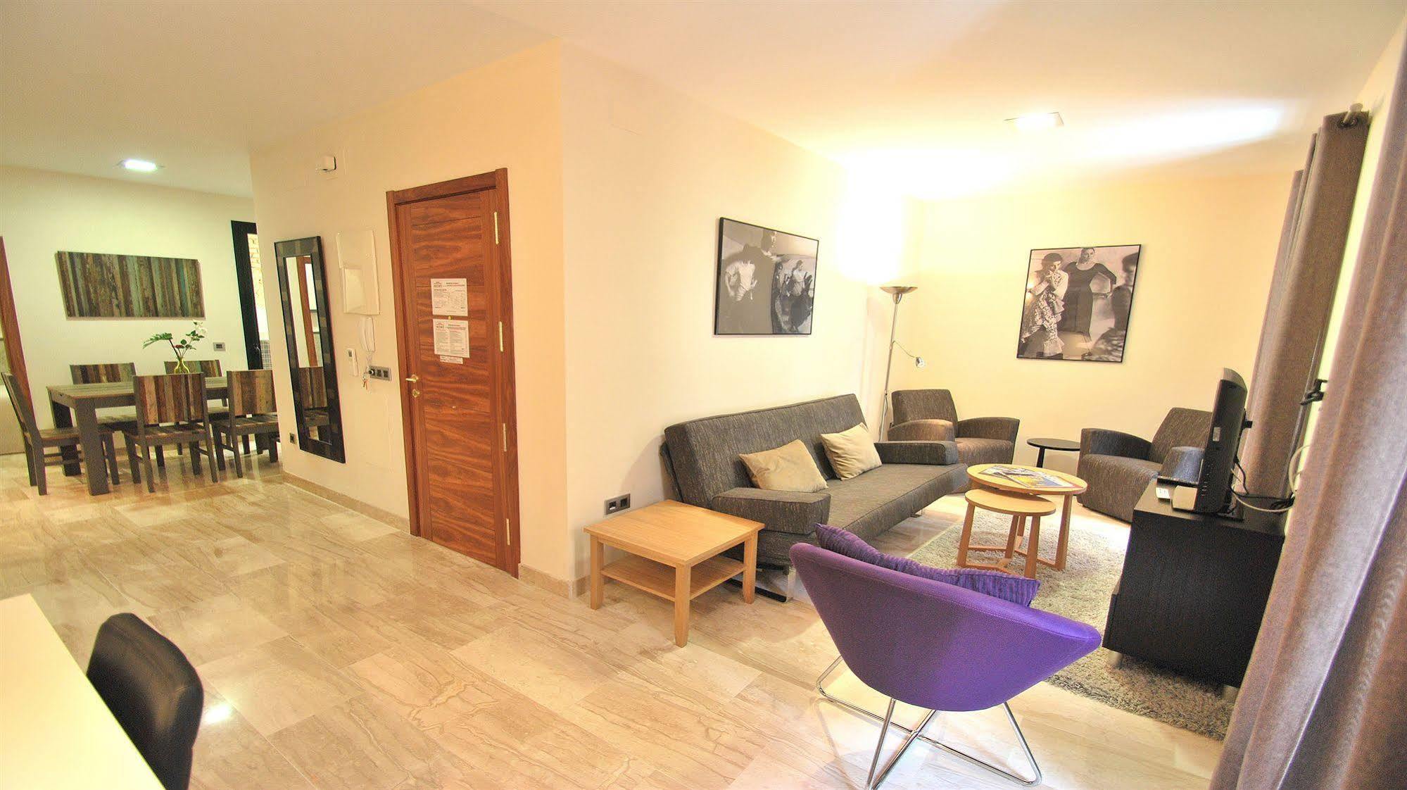 Living Centro Maestranza Sevilla